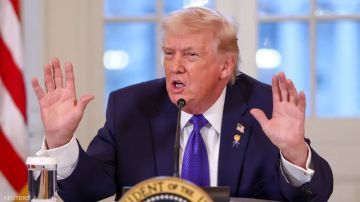 ترامب يوقع أمرا طارئا بشأن نفط فنزويلا ترامب يوقع أمرا طارئا بشأن نفط فنزويلا