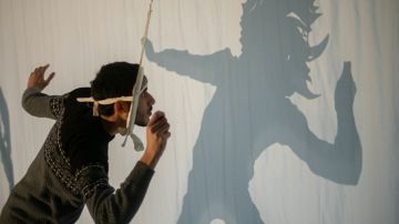 الإقامة الفنية في أيام قرطاج لفنون العرائس: هذه الظلال من واقع معقد إلى خيال مكتظ بالأحلام