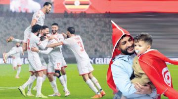 جماهير من ذهب وحاضرة في كلّ الملاعب  .. ... المنتخب لن يَسير وحده أبدا