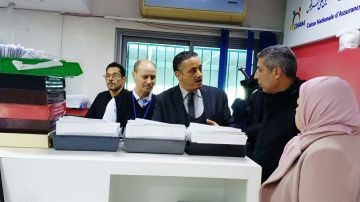 والي بنزرت يتفقد سير العمل الإداري والمرافق الخدماتية الموجهة لعموم المواطنين والي بنزرت يتفقد سير العمل الإداري والمرافق الخدماتية الموجهة لعموم المواطنين