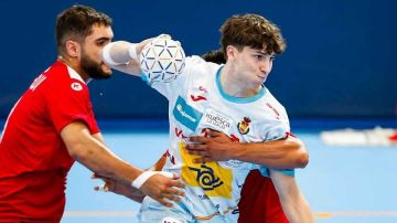 كرة اليد: المنتخب ينهزم امام اسبانيا ويختتم بملاقاة ايران