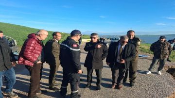 بنزرت.. غلق حركة الجولان على الطريق الجهوية عدد 57 من الكلم 0 الى الكلم 10 بنزرت.. غلق حركة الجولان على الطريق الجهوية عدد 57 من الكلم 0 الى الكلم 10