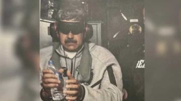 عملاء من القصر يراقبونه منذ أشهر .. مادورو... سقط بالخيانة عملاء من القصر يراقبونه منذ أشهر .. مادورو... سقط بالخيانة