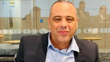 بسبب غياب التمويل: الدكتور زهير بن تردايت يعلن توقف مختبر مسرح الإدماج !