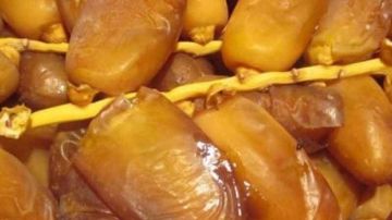 تجاوزت الـ 400 ألف طن .. صابـــة قياسيـــة مـــن التمـــور