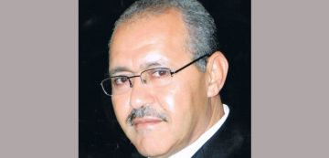 أستاذ الاقتصاد رضا الشكندالي يرد بالحجة على كاتب مقال في لابريس