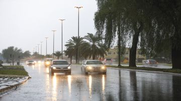 نشرة متابعة: إنخفاض ملحوظ في الحرارة مع أمطار محليا غزيرة