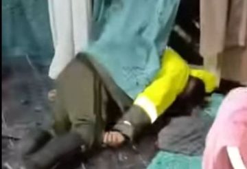 تونس.. رجل أمن يقتل امرأة وينتحر تاركا رسالة في مسرح الجريمة تونس.. رجل أمن يقتل امرأة وينتحر تاركا رسالة في مسرح الجريمة