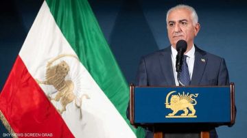 رضا بهلوي يدعو الإيرانيين إلى النزول إلى الشوارع مجددا رضا بهلوي يدعو الإيرانيين إلى النزول إلى الشوارع مجددا