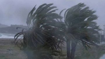 رياح قوية تصل إلى 100 كلم س: مرصد المرور يحذر رياح قوية تصل إلى 100 كلم س: مرصد المرور يحذر