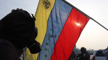 في بيان مشترك.. حركة تونس إلى الأمام والوطد الاشتراكي يدينان العدوان الأمريكي على فنزويلا