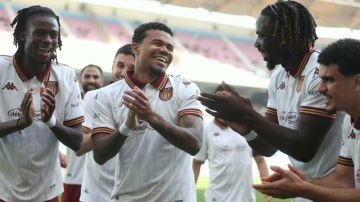 الترجي الرياضي ـ مستقبل قابس (2 ـ 1)  ...الترجي يواصل الهروب