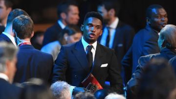 الكاف يسلط عقوبة قاسية على "صامويل إيتو"