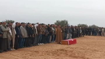 تشييع جثمان الشهيد مروان القادري إلى مثواه الأخير تشييع جثمان الشهيد مروان القادري إلى مثواه الأخير