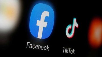 تتبع صفحات وحسابات