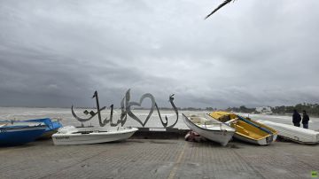 RT ترصد الأضرار التي تسببت بها الفيضانات في إحدى أشهر المدن السياحية التونسية (فيديو)