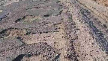 الناظور: متساكنو عين البطوم يشتكون من تردي الطرقات وتأخر تحسين الخدمات الصحية الناظور: متساكنو عين البطوم يشتكون من تردي الطرقات وتأخر تحسين الخدمات الصحية