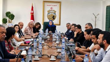 برنامج تأهيل الصناعة: المصادقة على ملفين باستثمارات تناهز حوالي 63 مليون دينار برنامج تأهيل الصناعة: المصادقة على ملفين باستثمارات تناهز حوالي 63 مليون دينار