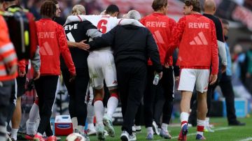 البوندسليغا: كولن ينتصر بثنائية.. ونجم المنتخب الوطني سابقا يدفع الثمن
