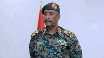 القصف المصري يفتح ملف السيادة السودانية.. ماذا فعلت الخرطوم لحماية المعدنين؟ القصف المصري يفتح ملف السيادة السودانية.. ماذا فعلت الخرطوم لحماية المعدنين؟