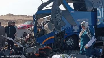 مصر: تصادم بين حافلة زشاحنة نقل يخلف ضحايا وجرحى مصر: تصادم بين حافلة زشاحنة نقل يخلف ضحايا وجرحى