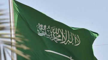أمريكا تحث شركات الطيران على الحذر عند السفر إلى السعودية أمريكا تحث شركات الطيران على الحذر عند السفر إلى السعودية