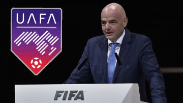 الإتحاد العربي لكرة القدم يجدد دعمه لجياني إنفانتينو الإتحاد العربي لكرة القدم يجدد دعمه لجياني إنفانتينو