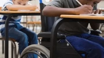 مشروع الميزان الاقتصادي 2027 .. برامج لتعزيز الدمج المدرسي والحد من الانقطاع والعنف بالمؤسسات التربوية مشروع الميزان الاقتصادي 2027 .. برامج لتعزيز الدمج المدرسي والحد من الانقطاع والعنف بالمؤسسات التربوية