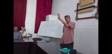 صفحة Math matiques تنعى الد. عاشور، أستاذ الرياضيات جيلا بعد جيل من الطلبة صفحة Math matiques تنعى الد. عاشور، أستاذ الرياضيات جيلا بعد جيل من الطلبة