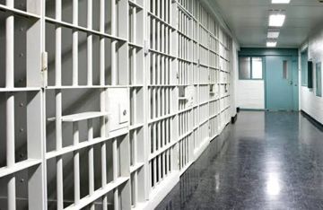 سجناء سياسيون تونسيون معارضون ينضمون إلى المضربين عن الطعام سجناء سياسيون تونسيون معارضون ينضمون إلى المضربين عن الطعام