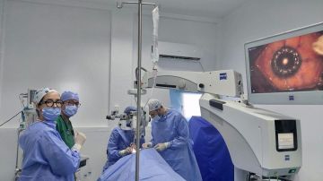مستشفى ابن الجزار بالقيروان: نجاح أول عملية لزراعة القرنية مستشفى ابن الجزار بالقيروان: نجاح أول عملية لزراعة القرنية