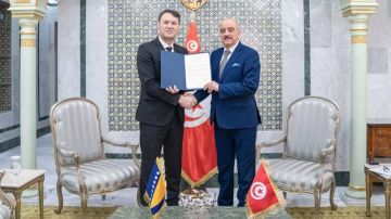 وزير الخارجية يتسلم أوراق اعتماد السفير الجديد للبوسنة والهرسك