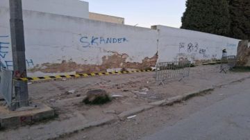 المنستير: وضع حواجز تحذيرية قرب سور معهد جمال بسبب وجود تصدعات