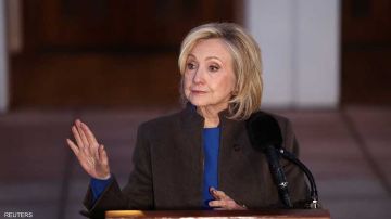 هيلاري كلينتون تدلي بشهادتها في قضية إبستين