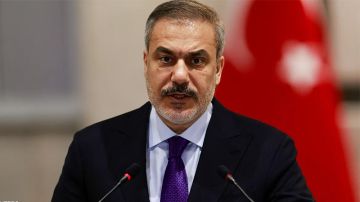 تركيا تلمح للانضمام إلى سباق التسلح النووي تركيا تلمح للانضمام إلى سباق التسلح النووي