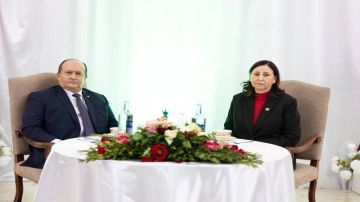 رئيسة الحكومة: العلاقات التونسية الجزائرية تشهد اليوم إحدى أفضل مراحلها