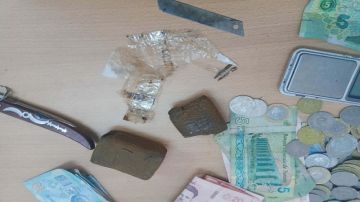 بنزرت: حجز كمية من مخدر القنب الهندي ومبلغ مالي وسلاح ابيض وإدراج المتهم بالتفتيش