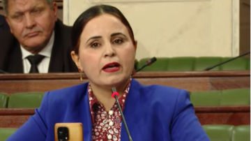 بسبب توتر صلب اللجنة: نائب تقاضي زميلها بسبب توتر صلب اللجنة: نائب تقاضي زميلها