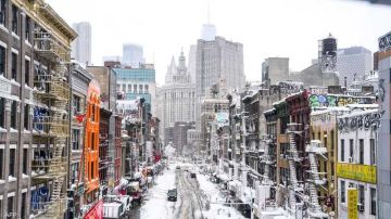 عاصفة تجمد شمال شرق أمريكا.. حظر تنقلات وإلغاء آلاف الرحلات