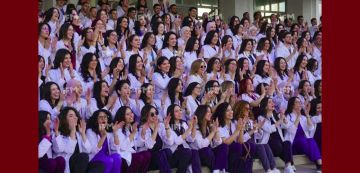 الأستاذ سامي الجلولي يكتب بكل فخر عن طبيبات تونس أولا ثم البقية ! الأستاذ سامي الجلولي يكتب بكل فخر عن طبيبات تونس أولا ثم البقية !