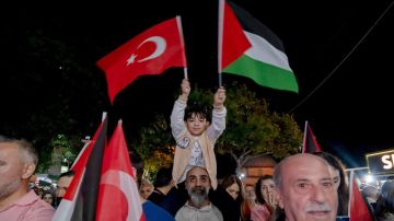 تركيا.. اعتقال إسرائيلية بتهمة إهانة فلسطين وأردوغان تركيا.. اعتقال إسرائيلية بتهمة إهانة فلسطين وأردوغان