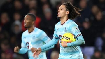 البريمرليغ: حنبعل المجبري يفرض نفسه في التشكيلة المثالية للجولة