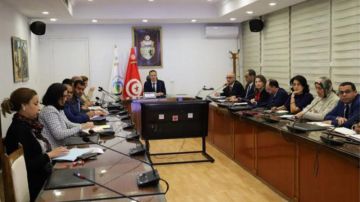 وزير الفلاحة يدعو إلى مزيد إحكام التنسيق في قطاع الأعلاف