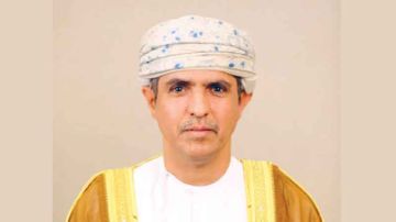 سفير سلطنة عمان بتونس .. اعتماد الريال العماني في المصارف التونسية خطوة متقدمة