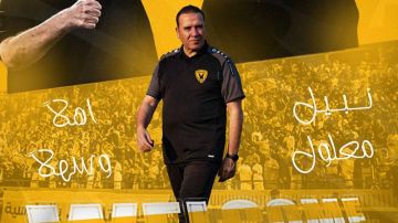 نبيل معلول يتوج بأول ألقابه مع نادي القادسية الكويتي