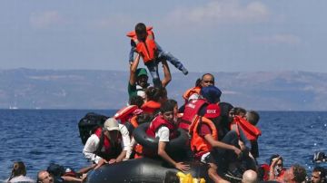 مصر: وفاة 21 شخصا في غرق مركب هجرة مصر: وفاة 21 شخصا في غرق مركب هجرة