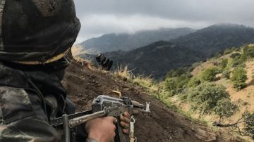 الجيش الجزائري يعلن القضاء على اربعة ارهــ.ــابيين