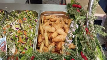 تاجروين.. موائد إفطار للعائلات المعوزة