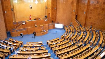 مجلس الجهات والأقاليم: ضبط رزنامة الجلسات العامة الحوارية مع عدد من أعضاء الحكومة مجلس الجهات والأقاليم: ضبط رزنامة الجلسات العامة الحوارية مع عدد من أعضاء الحكومة