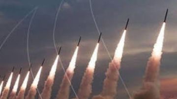 الحرس الثوري الإيراني يعلن إطلاق 40 صاروخا ضمن عملية الوعد الصادق 4 الحرس الثوري الإيراني يعلن إطلاق 40 صاروخا ضمن عملية الوعد الصادق 4